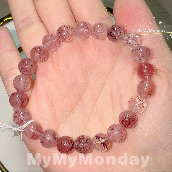 Strawberry Quartz Bracelet 8mm - Picture 2 of 4